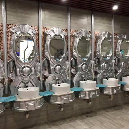 Zhuhai Dreamers Capsule Hotel Exterior photo